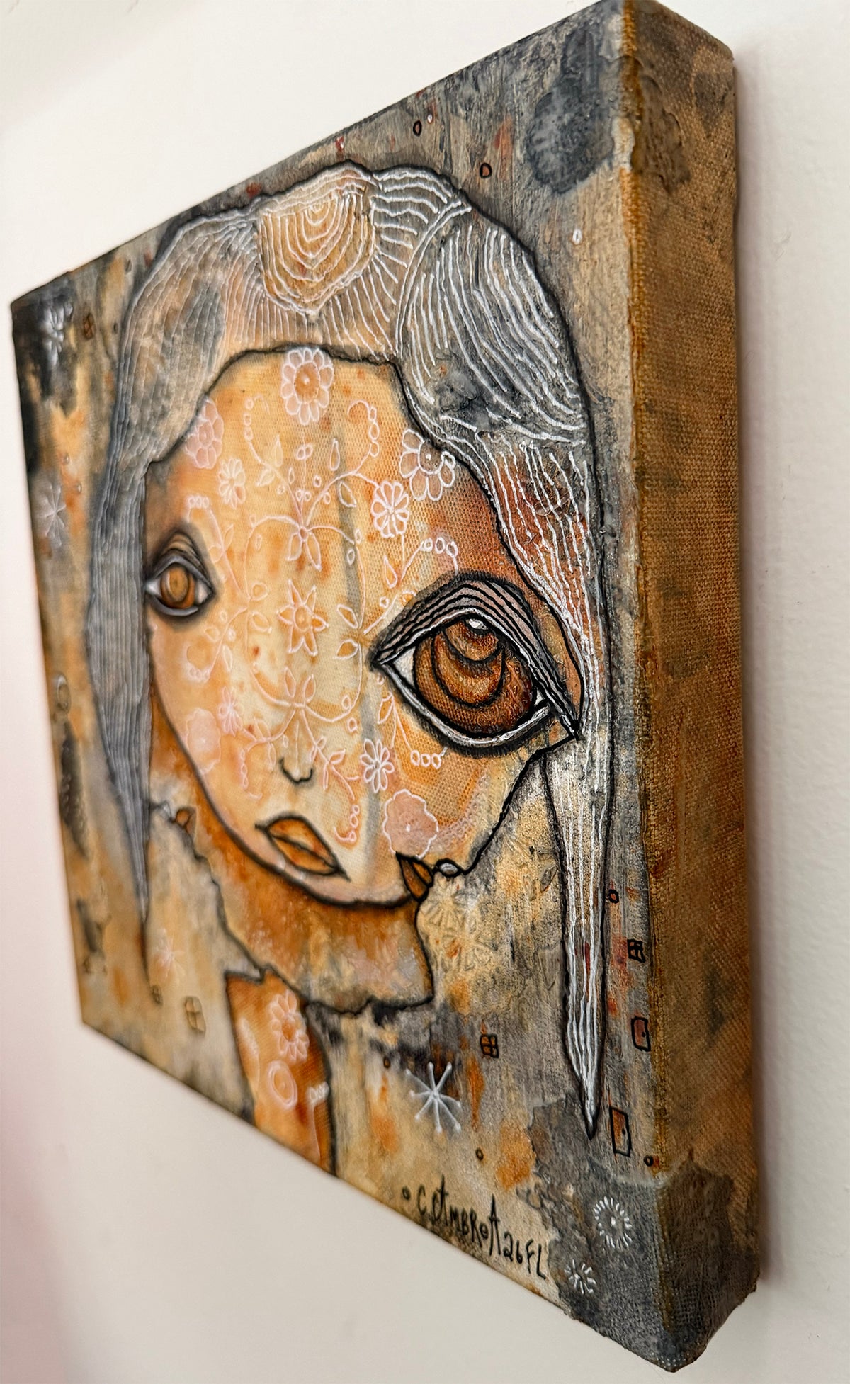 Fine Art on Canvas 'Hangin in'