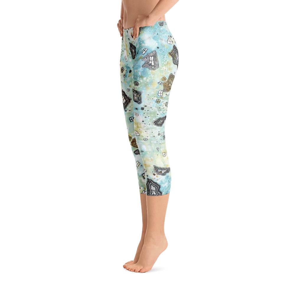 Abstract Capri leggings, Workout Pants &#39;Surreal Sky&#39;