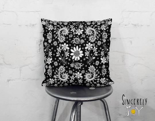 Outdoor Pillow Cushion &quot;Birds of a Flower&quot;