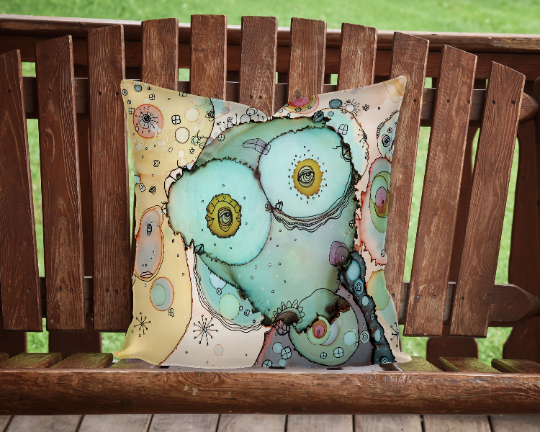 Outdoor Pillow Cushion "I See You"