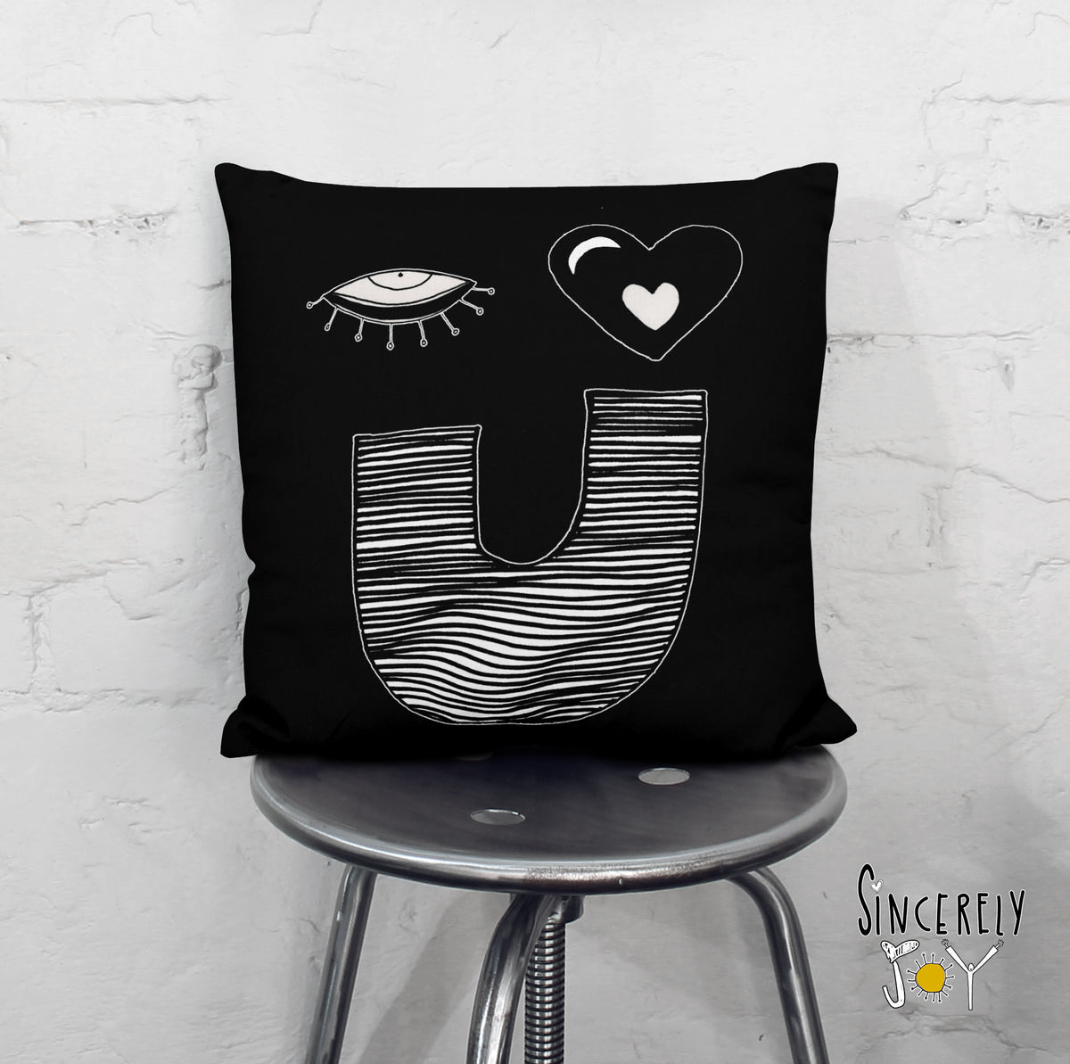 &#39;EYE LOVE YOU 02&#39; Throw Pillow