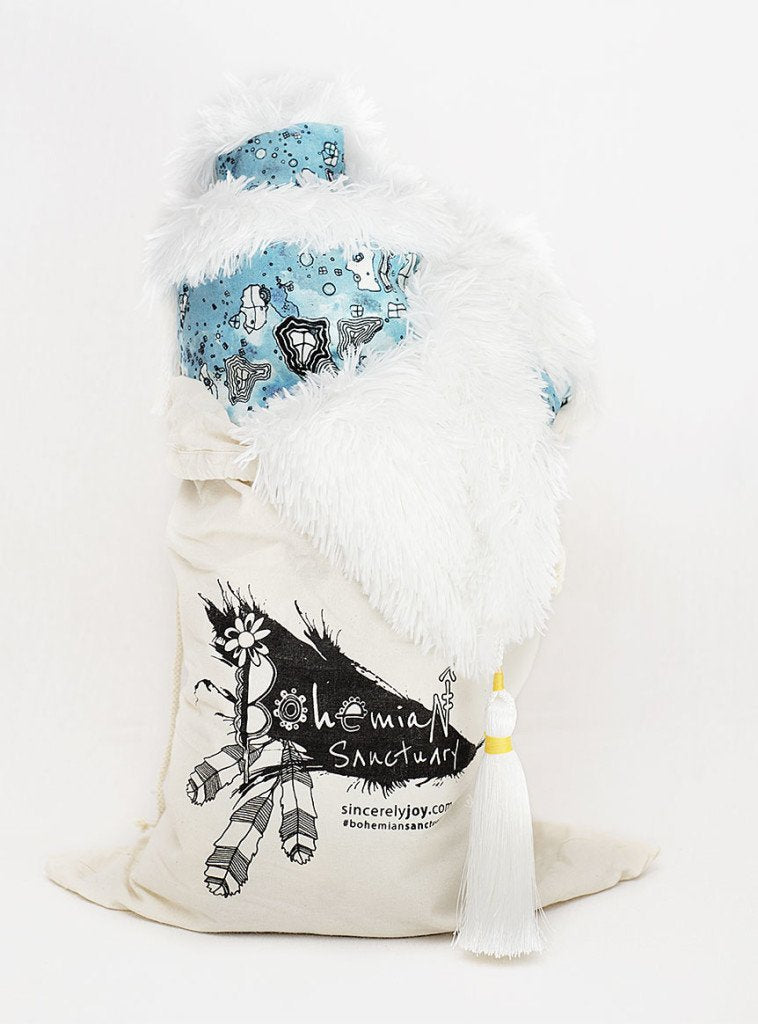 'Blue Sky' shag art blanket