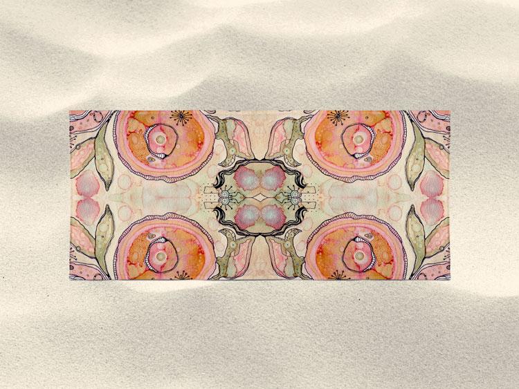 Bath Towel &#39;Looking In&#39;